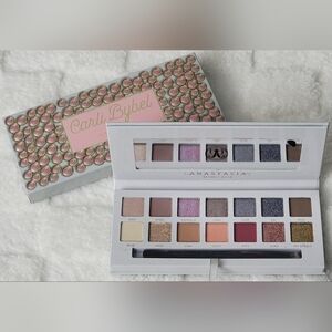 Anastasia Beverly Hills x Carli Bybel Limited Edition Eyeshadow Palette BNIB